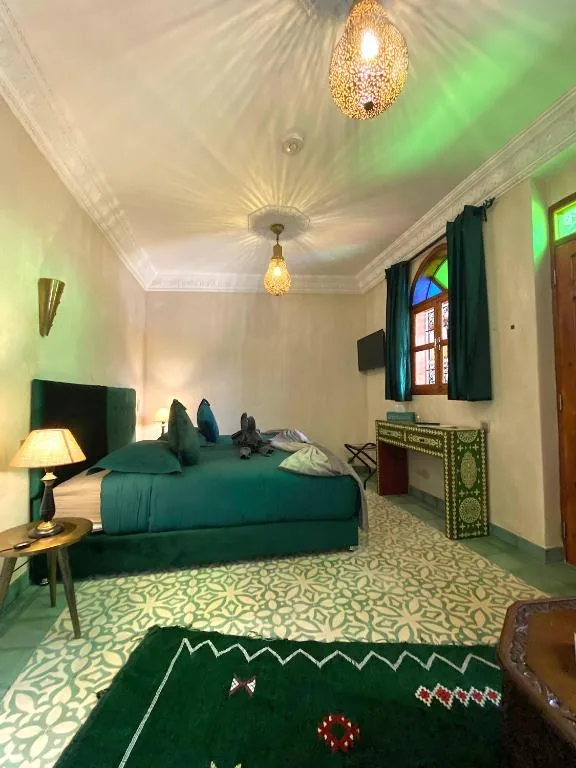 Deluxe Double or Twin Room — Riad La Perle Rouge